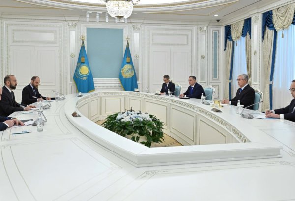 Мирный договор между Азербайджаном и Арменией укрепит безопасность и сотрудничество в регионе - Токаев