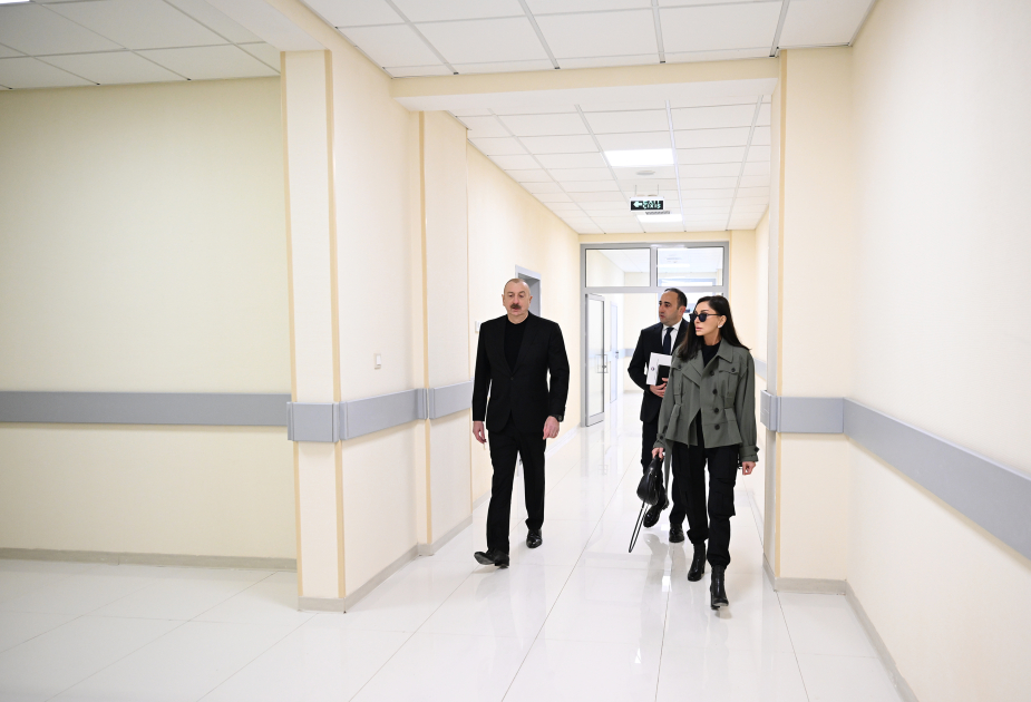 Президент Ильхам Алиев и Первая леди Мехрибан Алиева приняли участие в открытии ряда объектов в Шуше и ознакомились с проводимыми строительными работами (ФОТО/ВИДЕО)