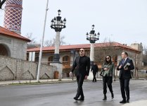 Президент Ильхам Алиев и Первая леди Мехрибан Алиева приняли участие в открытии ряда объектов в Шуше и ознакомились с проводимыми строительными работами (ФОТО/ВИДЕО)