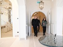 Президент Ильхам Алиев и Первая леди Мехрибан Алиева приняли участие в открытии ряда объектов в Шуше и ознакомились с проводимыми строительными работами (ФОТО/ВИДЕО)