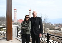 Президент Ильхам Алиев и Первая леди Мехрибан Алиева приняли участие в открытии ряда объектов в Шуше и ознакомились с проводимыми строительными работами (ФОТО/ВИДЕО)