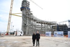 Президент Ильхам Алиев и Первая леди Мехрибан Алиева приняли участие в открытии ряда объектов в Шуше и ознакомились с проводимыми строительными работами (ФОТО/ВИДЕО)