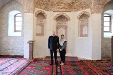 Президент Ильхам Алиев и Первая леди Мехрибан Алиева приняли участие в открытии ряда объектов в Шуше и ознакомились с проводимыми строительными работами (ФОТО/ВИДЕО)