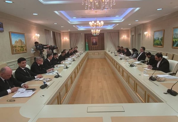 Iran, Turkmenistan plot to multiply cargo freight and transit