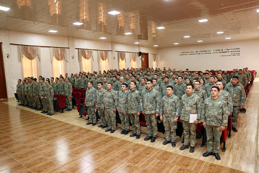 Azerbaijan Army celebrates Ramadan holiday (PHOTO)