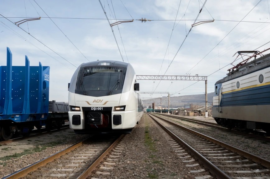 Swiss-minted train makes its debut on Azerbaijan's Absheron circular route (PHOTO)