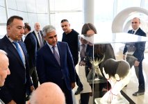 В Центре Гейдара Алиева состоялась презентация уникальной художественной композиции "Мое сердце принадлежит тебе" (ФОТО)