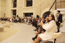 В Баку впервые прошла международная Неделя культуры и творческой моды (ФОТО)