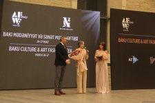 В Баку впервые прошла международная Неделя культуры и творческой моды (ФОТО)