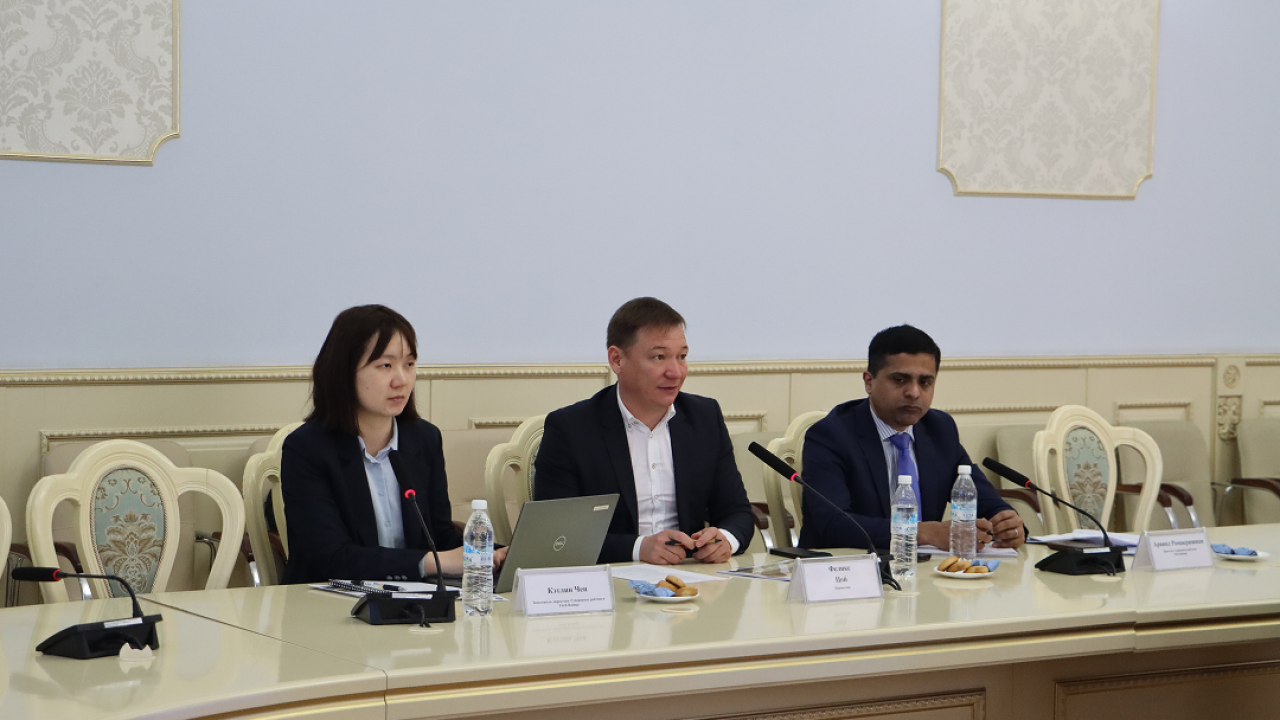 Kyrgyzstan discusses path to improved sovereign credit rating with Fitch Ratings