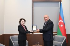 Фонд тюркской культуры и наследия наградил Сеймура Фаталиева (ФОТО)