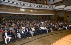 Президент Баку Медиа Центра Арзу Алиева приняла участие в церемонии презентации художественного фильма «Тагиев: Царь» в киноцентре «Низами» (ФОТО)