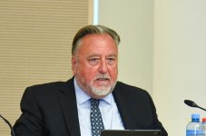 В Баку состоялось мероприятие на тему "Инновационные пути к более "зеленому" будущему: возобновляемая энергия и сокращение выбросов" (ФОТО)