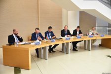 В Баку состоялось мероприятие на тему "Инновационные пути к более "зеленому" будущему: возобновляемая энергия и сокращение выбросов" (ФОТО)