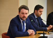 В Баку состоялось мероприятие на тему "Инновационные пути к более "зеленому" будущему: возобновляемая энергия и сокращение выбросов" (ФОТО)