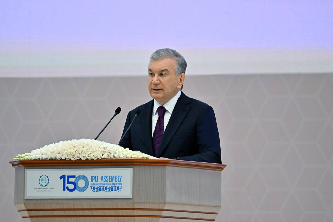 Развитие парламента - важная задача стратегии "Узбекистан - 2030" - Шавкат Мирзиёев