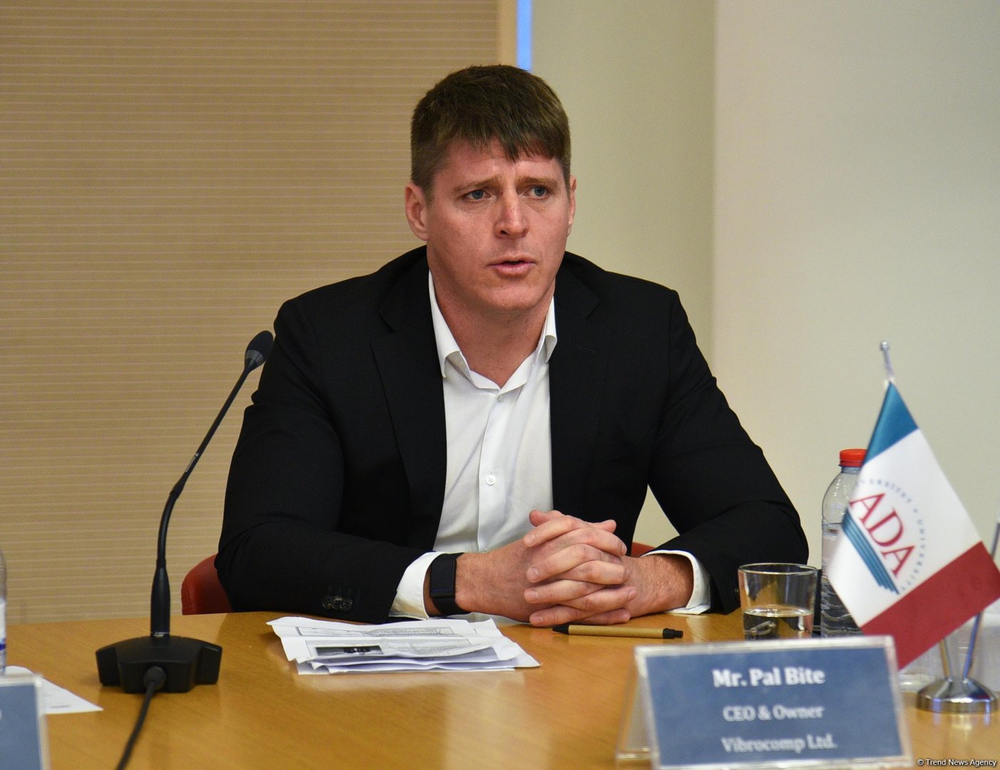 В Баку состоялось мероприятие на тему "Инновационные пути к более "зеленому" будущему: возобновляемая энергия и сокращение выбросов" (ФОТО)