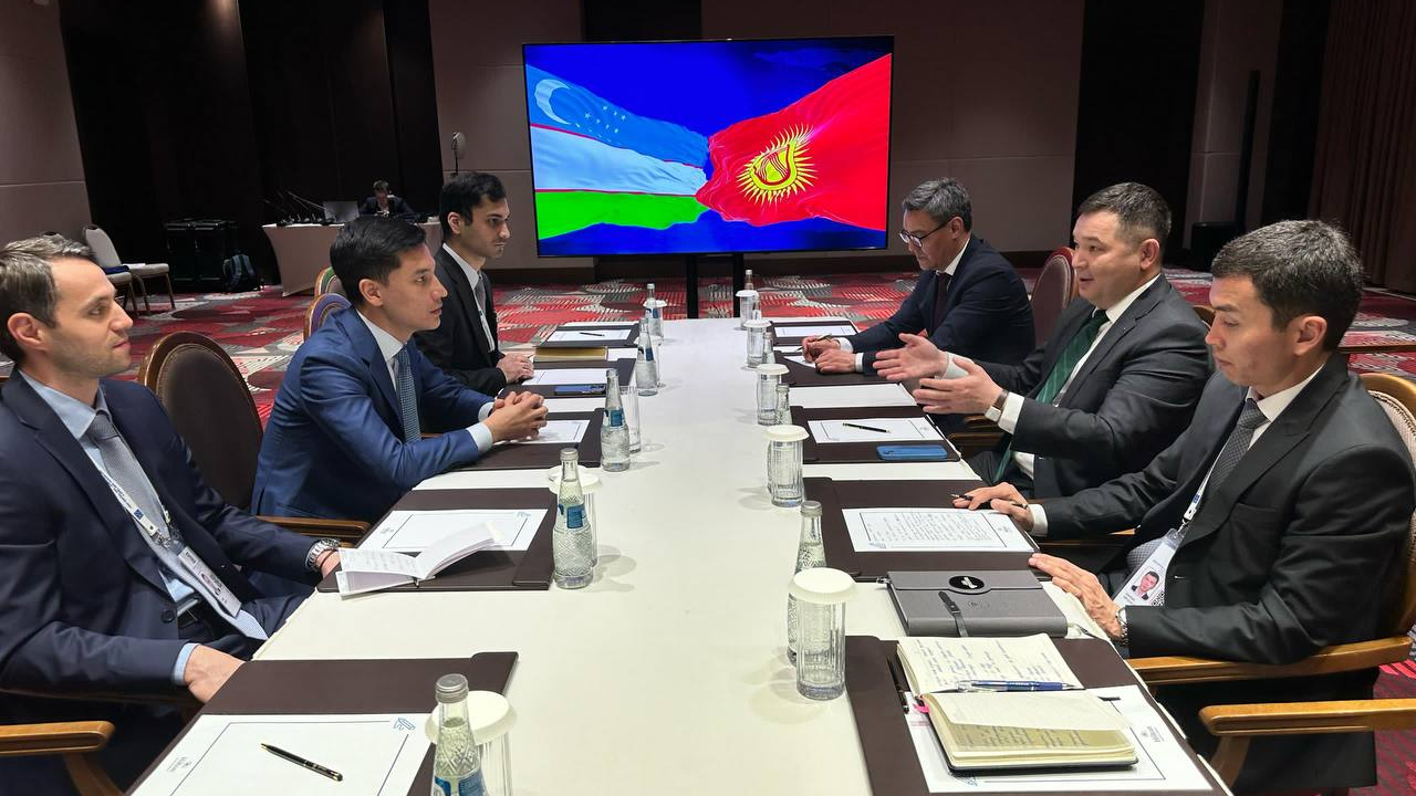 Kyrgyzstan, Uzbekistan debate Bishkek - Tashkent economic corridor dev't