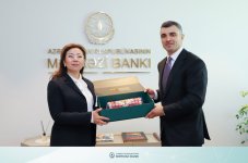 Обсуждено расширение сотрудничества между финансовыми структурами Азербайджана и Казахстана (ФОТО)