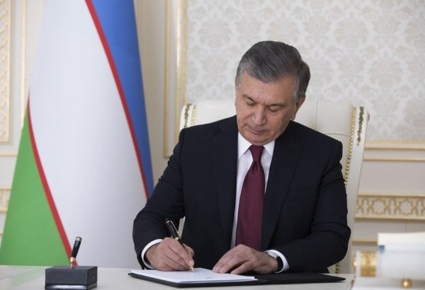 Uzbekistan ratifies deal to join Eurasian Development Bank