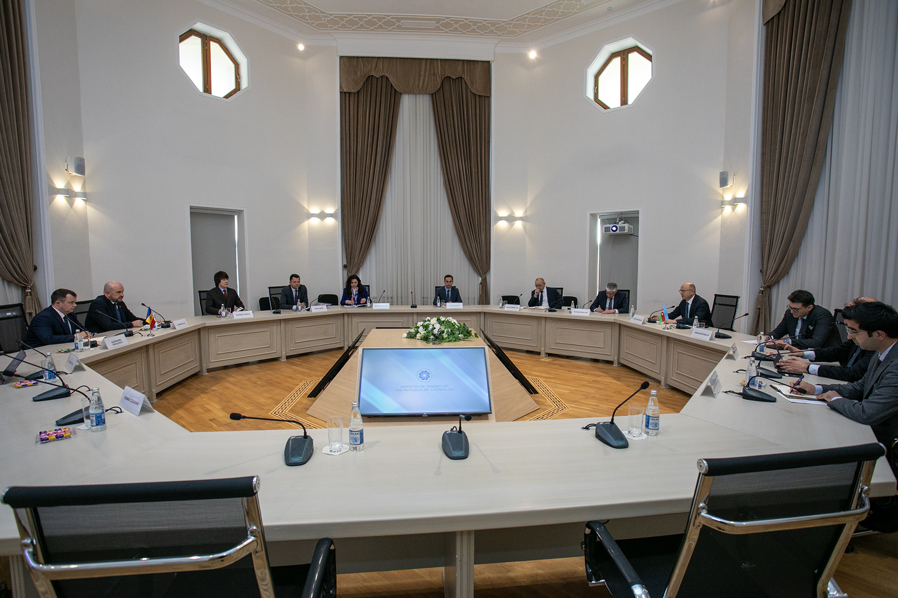 Азербайджан и Молдова обсудили перспективы поставок газа и развитие "зеленой" энергетики (ФОТО)