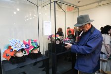 Что мы будем одевать в будущем? В Баку представлены ручные работы дизайнеров из Европы (ФОТО)