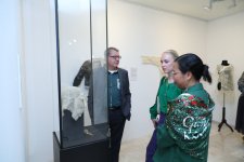 Что мы будем одевать в будущем? В Баку представлены ручные работы дизайнеров из Европы (ФОТО)