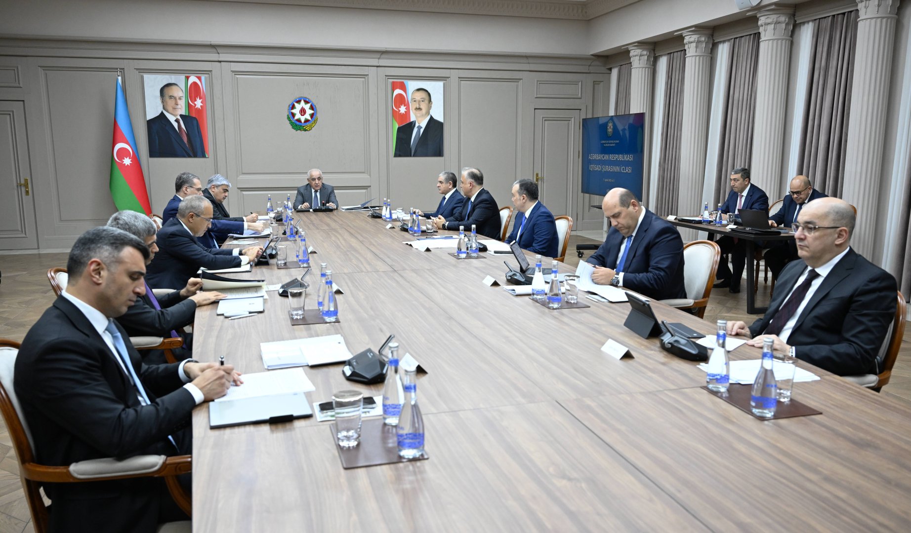Azerbaijan's Ministry of Finance receives mandate for 2026 budget drafting (PHOTO)