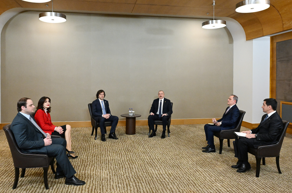 President Ilham Aliyev meets Georgia's PM in Antalya (PHOTO/VIDEO)