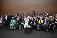 Первая леди Мехрибан Алиева приняла участие в панельном заседании Анталийского дипломатического форума (ФОТО/ВИДЕО)