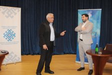 Актерское мастерство с Нураддином Мехтиханлы в Гяндже - путешествие героя с тысячью масок (ФОТО)