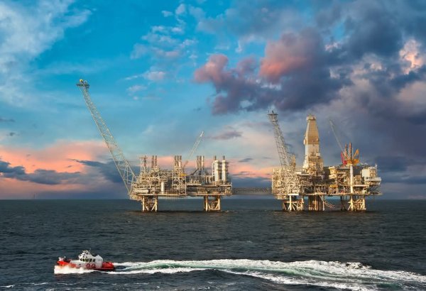 Azerbaijan pulls back curtain on Azeri Central East platform-driven oil output
