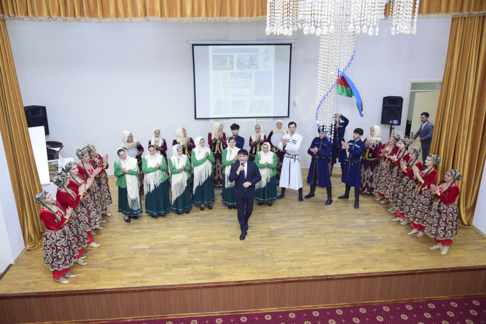 В Массалы проходит праздник искусств и творческой самобытности  (ФОТО)