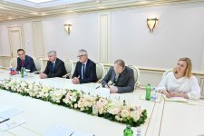 Обсуждены вопросы развития экономических связей и расширения взаимной торговли между Азербайджаном и Словенией (ФОТО)