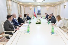 Обсуждены вопросы развития экономических связей и расширения взаимной торговли между Азербайджаном и Словенией (ФОТО)