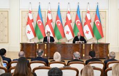 Президент Ильхам Алиев и Президент Михеил Кавелашвили выступили с заявлениями для прессы (ФОТО/ВИДЕО)
