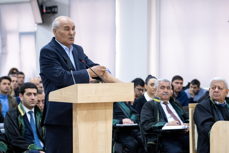 Потерпевший опознал в суде Мадата Бабаяна: Он сказал "Ты тюрок" и пнул меня (ФОТО)