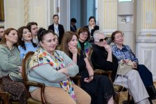 Путешествие котов в Баку в поисках волшебного ковра - представлен проект Екатерины Соколовой-Зызак (ФОТО)