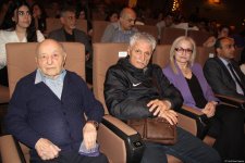 В Баку состоялась торжественная премьера художественного фильма "Doğma torpaq" о Карабахской войне (ФОТО)