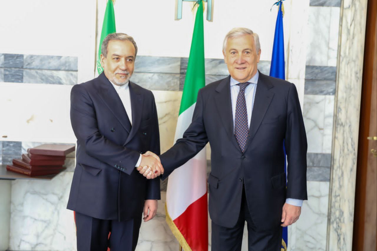 Iranian FM focuses on nuclear agreement issues with Italian counterpart