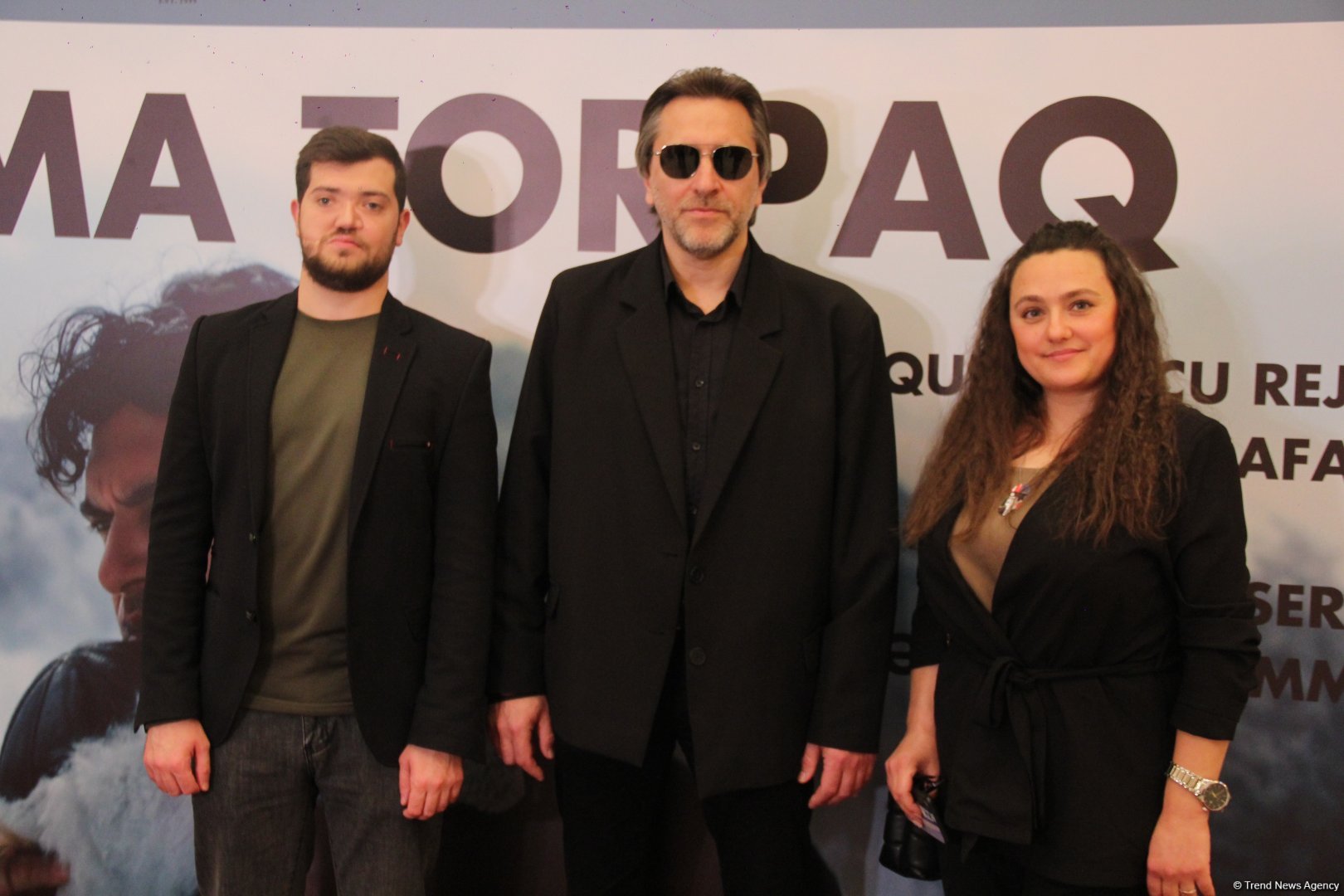В Баку состоялась торжественная премьера художественного фильма "Doğma torpaq" о Карабахской войне (ФОТО)