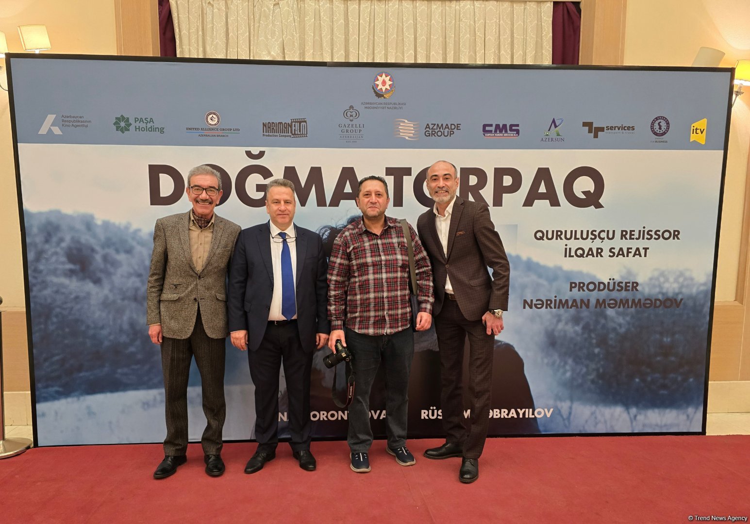 В Баку состоялась торжественная премьера художественного фильма "Doğma torpaq" о Карабахской войне (ФОТО)