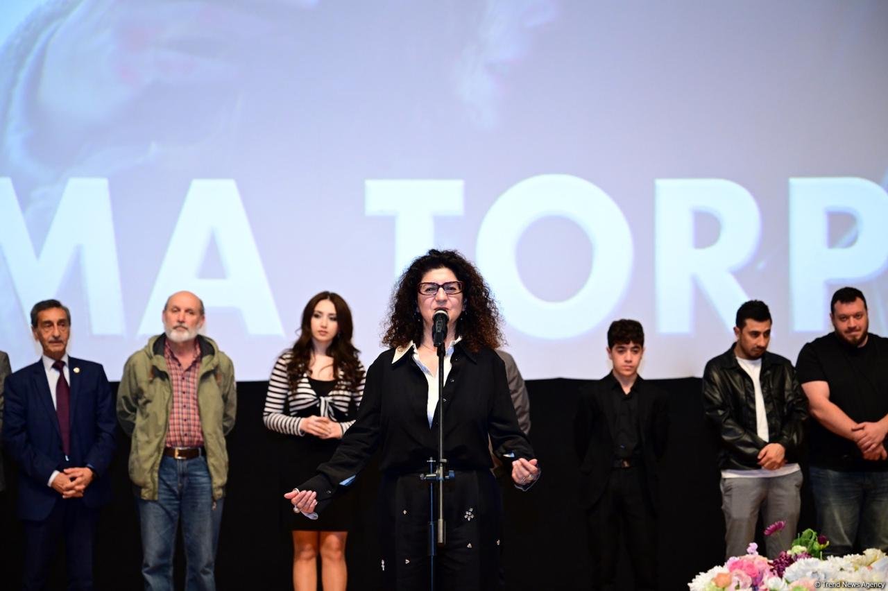 В Баку состоялась торжественная премьера художественного фильма "Doğma torpaq" о Карабахской войне (ФОТО)