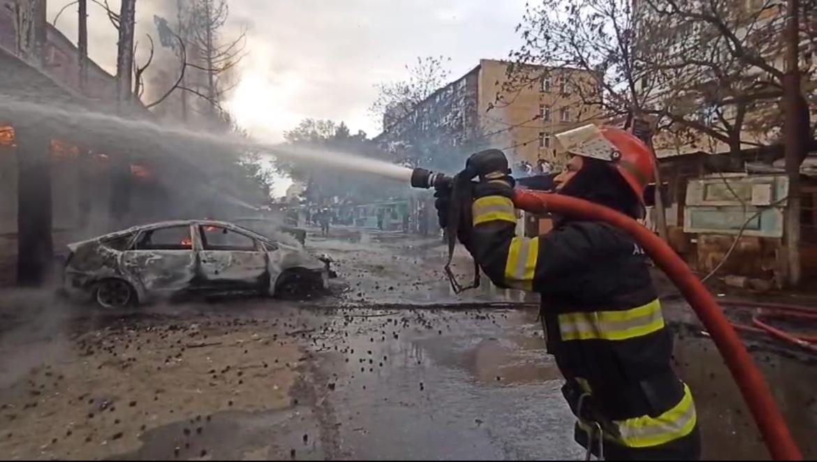Пожар на одном из объектов в Баку потушен (ФОТО/ВИДЕО) (Обновлено-2)