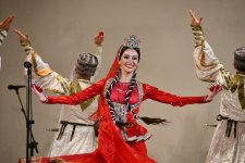 Вечер редких танцев в Баку - магия азербайджанского искусства (ФОТО)