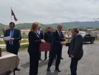 Семьям, переселившимся в село Баллыджа, вручены ключи от новых квартир (ФОТО)