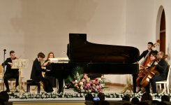 Юные звёзды на большой сцене Азербайджанской государственной филармонии (ФОТО)