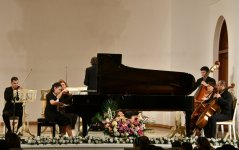 Юные звёзды на большой сцене Азербайджанской государственной филармонии (ФОТО)