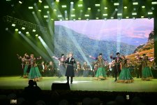 Торжество культуры Азербайджана в Кыргызстане: грандиозный гала-концерт, экспозиция работ эпохи Каджаров (ФОТО)