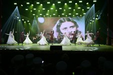 Торжество культуры Азербайджана в Кыргызстане: грандиозный гала-концерт, экспозиция работ эпохи Каджаров (ФОТО)